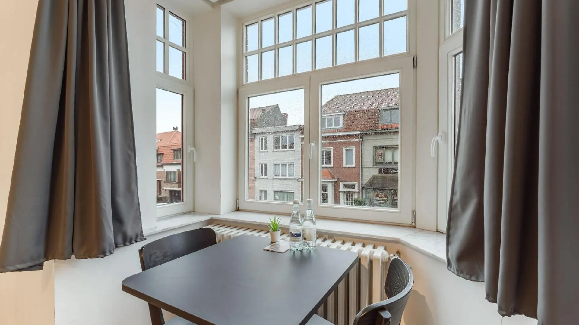 General Sixty-Seven By Romy&Travis Hotel Bruges 0*,